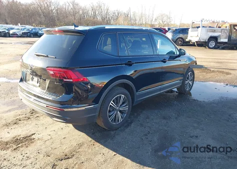 2024 Volkswagen Tiguan 2.0T Wolfsburg Edition z USA, uszkodzony, nr VIN 3VVAB7AX1RM226868